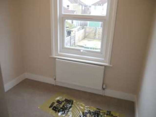  Image of 3 bedroom Terraced house to rent in Wilmer Road Eastleigh SO50 at Wilmer Road  Eastleigh, SO50 5EW