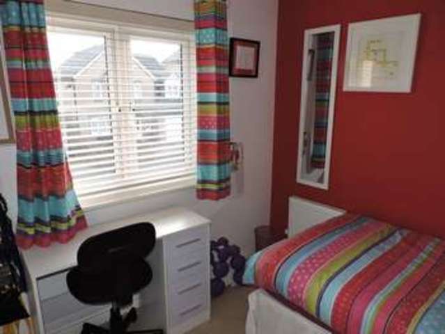  Image of 4 bedroom Detached house for sale in Wiltshire Crescent Worting Basingstoke RG22 at Wiltshire Crescent  Basingstoke, RG22 5FE