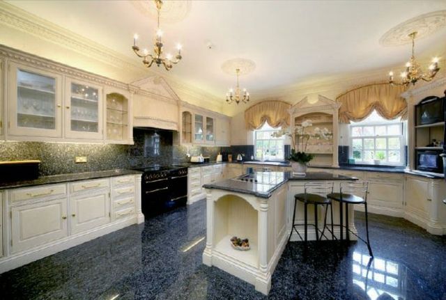  Image of 9 bedroom Detached house for sale in London Road Windlesham GU20 at Windlesham, GU20 6LJ