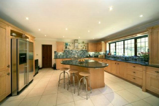  Image of 4 bedroom Detached house for sale in Westwood Road Windlesham GU20 at Windlesham, GU20 6LT
