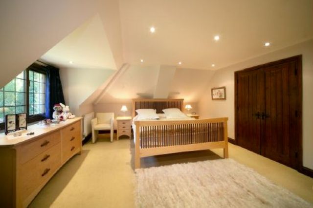  Image of 4 bedroom Detached house for sale in Westwood Road Windlesham GU20 at Windlesham, GU20 6LT