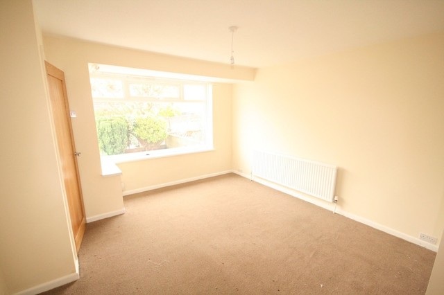  Image of 3 bedroom Semi-Detached house to rent in Windsor Avenue Newton Abbot TQ12 at Bucklands Estate Newton Abbot, TQ12 4DN