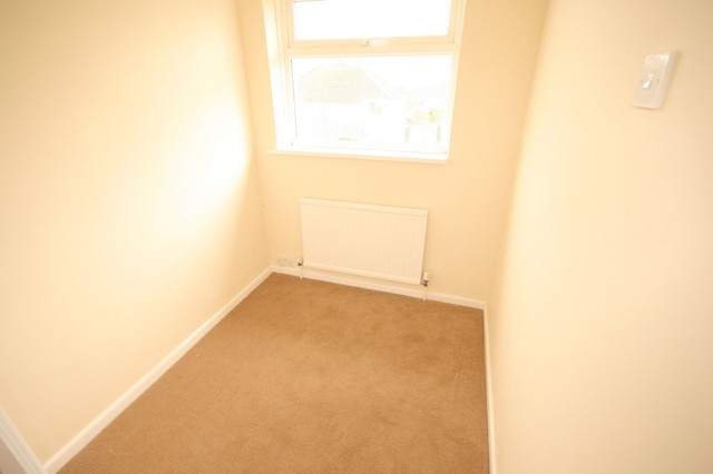  Image of 3 bedroom Semi-Detached house to rent in Windsor Avenue Newton Abbot TQ12 at Bucklands Estate Newton Abbot, TQ12 4DN