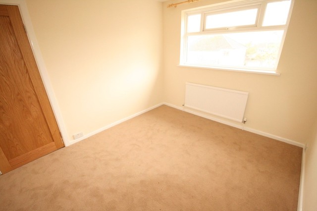  Image of 3 bedroom Semi-Detached house to rent in Windsor Avenue Newton Abbot TQ12 at Bucklands Estate Newton Abbot, TQ12 4DN