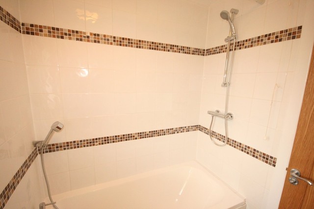  Image of 3 bedroom Semi-Detached house to rent in Windsor Avenue Newton Abbot TQ12 at Bucklands Estate Newton Abbot, TQ12 4DN