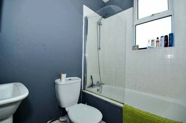  Image of 2 bedroom Flat for sale in Windsor Road London E10 at Windsor Road  Leyton, E10 5LP