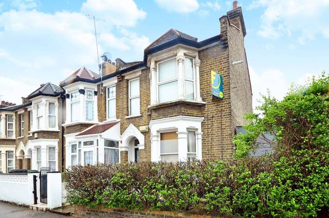  Image of 2 bedroom Flat for sale in Windsor Road London E10 at Windsor Road  Leyton, E10 5LP