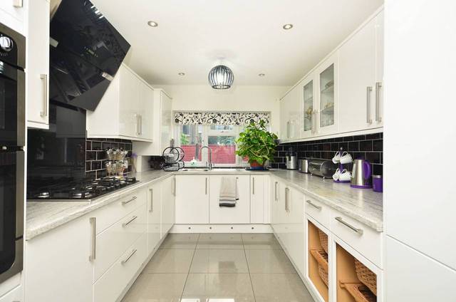  Image of 5 bedroom Detached house for sale in Windsor Road London E10 at Windsor Road  Leyton, E10 5LP