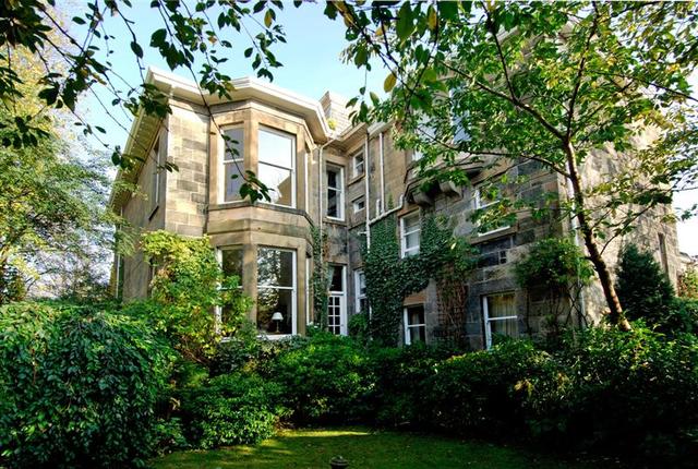  Image of 2 bedroom Semi-Detached house to rent in Winton Drive Kelvinside Glasgow G12 at Kelvinside Glasgow Glasgow, G12 0QA