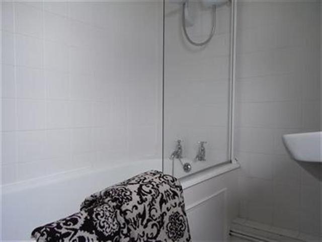  Image of 2 bedroom Semi-Detached house to rent in Winton Drive Kelvinside Glasgow G12 at Kelvinside Glasgow Glasgow, G12 0QA