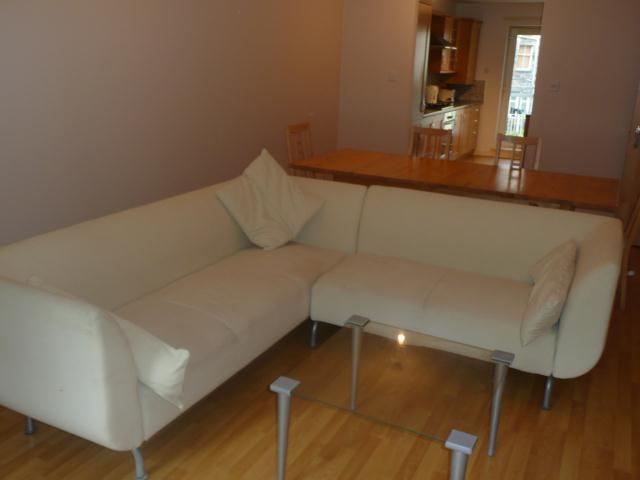  Image of 2 bedroom Flat to rent in Wishaw Terrace Edinburgh EH7 at Meadowbank Edinburgh Edinburgh, EH7 6AF