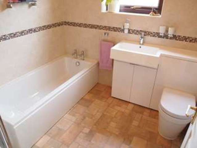  Image of 4 bedroom Detached house for sale in Witham Bank East Boston PE21 at Witham Bank East  Boston, PE21 9JU