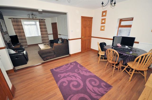  Image of 3 bedroom Terraced house for sale in Wood Lane Chippenham SN15 at Wood Lane  Chippenham, SN15 3EE