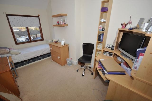  Image of 3 bedroom Terraced house for sale in Wood Lane Chippenham SN15 at Wood Lane  Chippenham, SN15 3EE