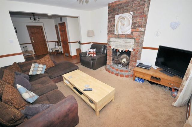  Image of 3 bedroom Terraced house for sale in Wood Lane Chippenham SN15 at Wood Lane  Chippenham, SN15 3EE