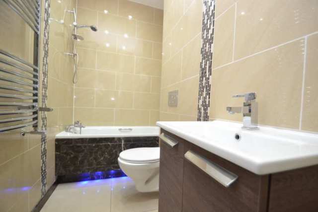  Image of 1 bedroom Flat to rent in Wood Lane London W12 at Shepherds Bush W12 London, W12 7DP