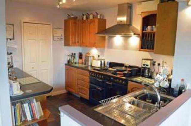  Image of 4 bedroom Detached house for sale in Wood Lane West Markham Newark NG22 at Wood Lane West Markham Newark, NG22 0GX