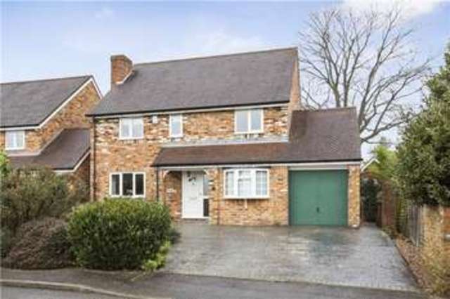  Image of 4 bedroom Detached house for sale in Woodcote Maidenhead SL6 at Maidenhead Berkshire Maidenhead, SL6 4DU
