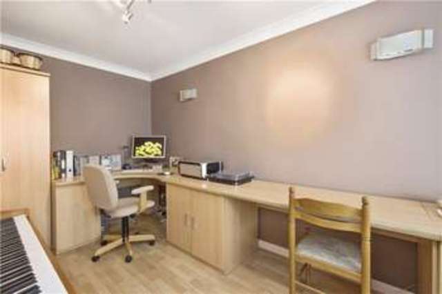  Image of 4 bedroom Detached house for sale in Woodcote Maidenhead SL6 at Maidenhead Berkshire Maidenhead, SL6 4DU