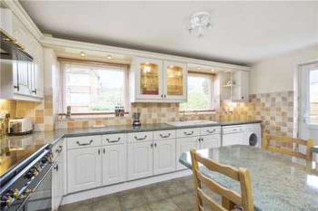  Image of 4 bedroom Detached house for sale in Woodcote Maidenhead SL6 at Maidenhead Berkshire Maidenhead, SL6 4DU