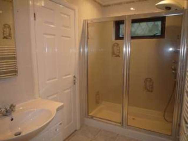  Image of 5 bedroom Detached house to rent in Woodcote Road Wallington SM6 at 248 Woodcote Road  Wallington, SM6 0QE