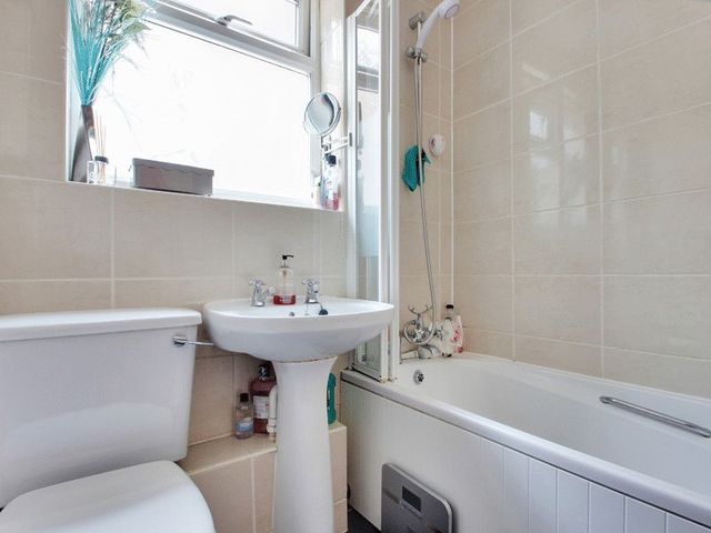  Image of 3 bedroom Detached house for sale in Woodend Close Crawley RH10 at Woodend Close Three Bridges Crawley, RH10 1RS