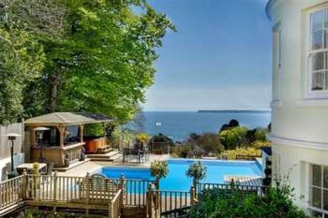  Image of 6 bedroom Detached house to rent in Lincombe Drive Torquay TQ1 at TORQUAY Devon, TQ1 2LP