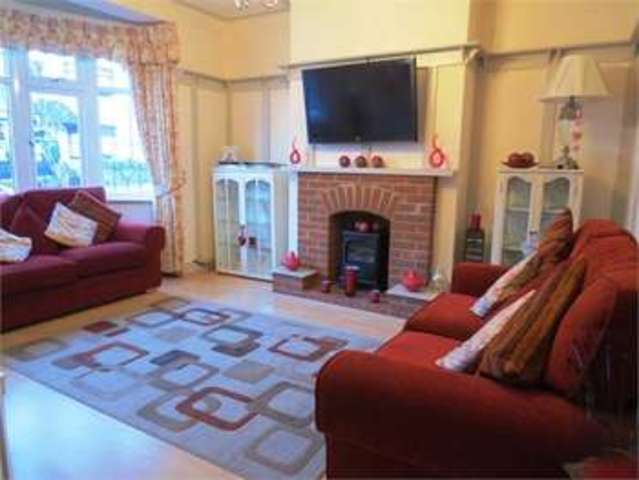  Image of 3 bedroom End of Terrace for sale in Woodfield Park Drive Leigh-on-Sea SS9 at Woodfield park drive Leigh on sea Leigh-on-Sea, SS9 1LN