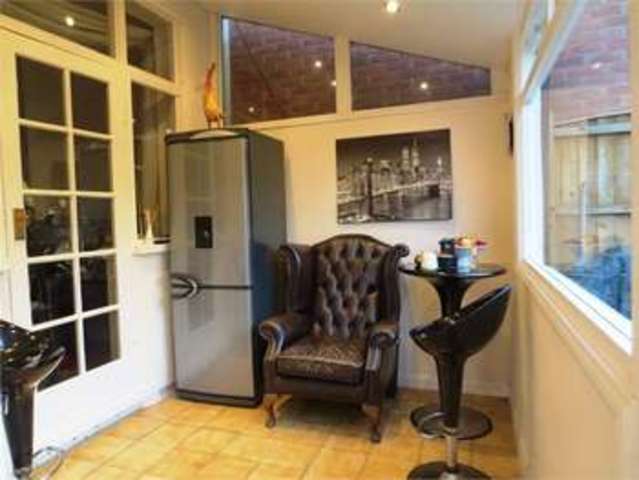  Image of 3 bedroom End of Terrace for sale in Woodfield Park Drive Leigh-on-Sea SS9 at Woodfield park drive Leigh on sea Leigh-on-Sea, SS9 1LN
