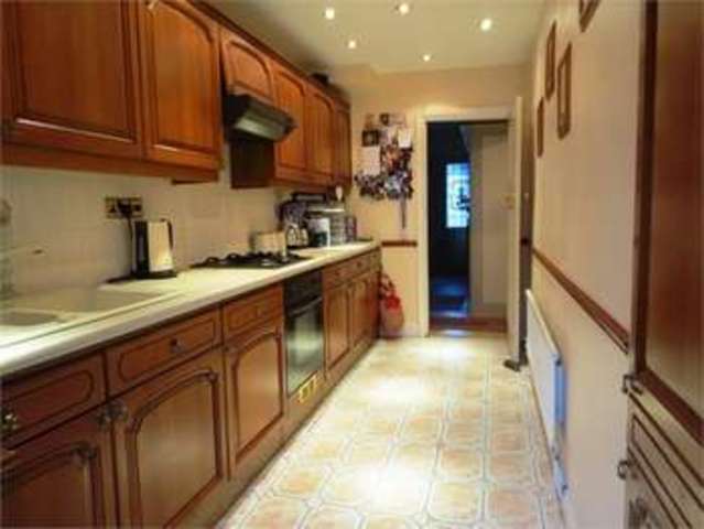  Image of 3 bedroom End of Terrace for sale in Woodfield Park Drive Leigh-on-Sea SS9 at Woodfield park drive Leigh on sea Leigh-on-Sea, SS9 1LN