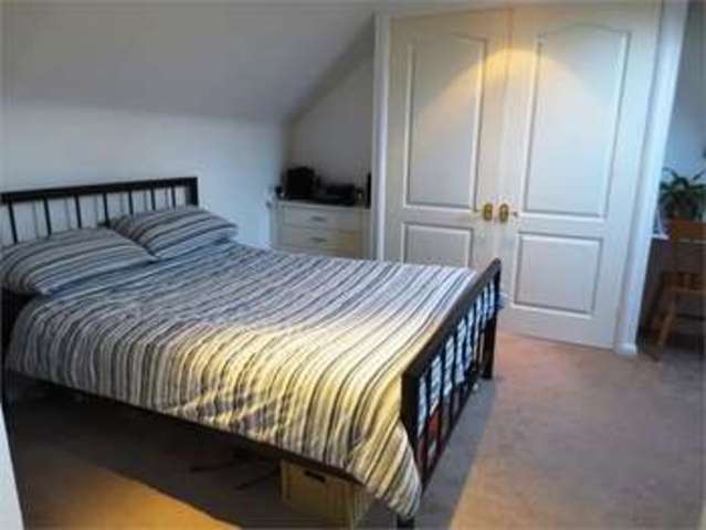  Image of 3 bedroom End of Terrace for sale in Woodfield Park Drive Leigh-on-Sea SS9 at Woodfield park drive Leigh on sea Leigh-on-Sea, SS9 1LN