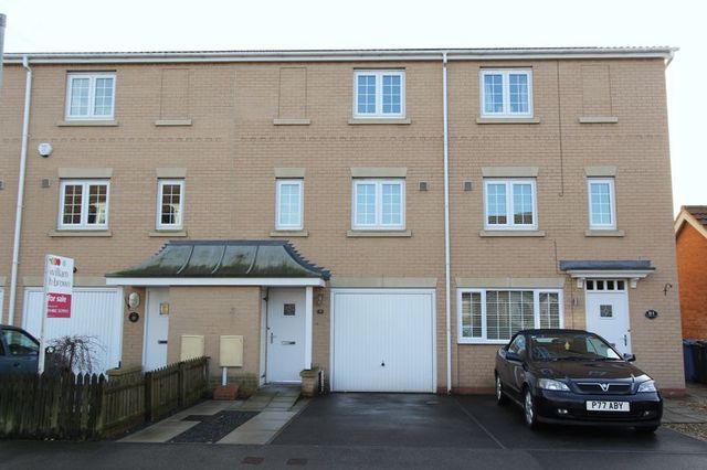  Image of 3 bedroom Terraced house for sale in Woodheys Park Kingswood Hull HU7 at Woodheys Park Kingswood Hull, HU7 3AN