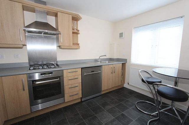  Image of 3 bedroom Terraced house for sale in Woodheys Park Kingswood Hull HU7 at Woodheys Park Kingswood Hull, HU7 3AN
