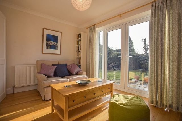  Image of 4 bedroom Detached house for sale in Woodlands Avenue Emsworth PO10 at Woodlands Avenue  Emsworth, PO10 7QE
