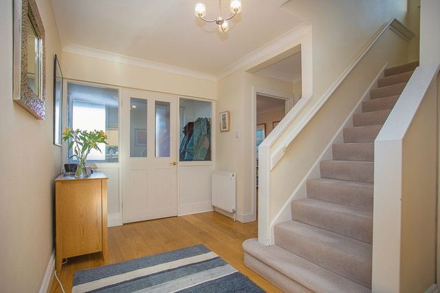  Image of 4 bedroom Detached house for sale in Woodlands Avenue Emsworth PO10 at Woodlands Avenue  Emsworth, PO10 7QE