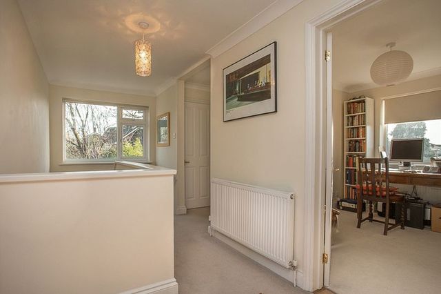  Image of 4 bedroom Detached house for sale in Woodlands Avenue Emsworth PO10 at Woodlands Avenue  Emsworth, PO10 7QE
