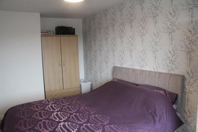  Image of 3 bedroom Semi-Detached house for sale in Woodlea View Yeadon Leeds LS19 at Yeadon Leeds Rawdon, LS19 7LS