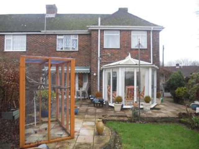  Image of 3 bedroom Semi-Detached house to rent in Woodpecker Way Eastleigh SO50 at Woodpecker Way  Eastleigh, SO50 9LG