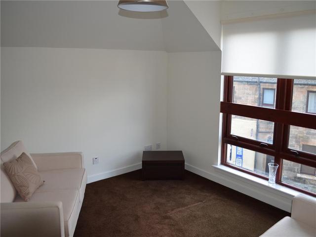  Image of 2 bedroom Flat to rent in Woodside Court Falkirk FK1 at Falkirk Falkirk Falkirk, FK1 5AN