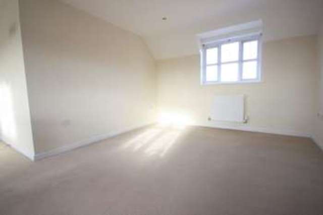  Image of 2 bedroom Flat for sale in Wordsworth Avenue Stratford-upon-Avon CV37 at Wordsworth Avenue  Stratford upon Avon, CV37 7JB