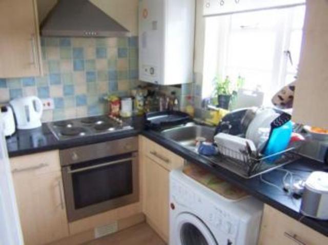  Image of 2 bedroom Flat to rent in Anglesea Road Shirley Southampton SO15 at 85 Anglesea Road  SOUTHAMPTON, SO15 5QS