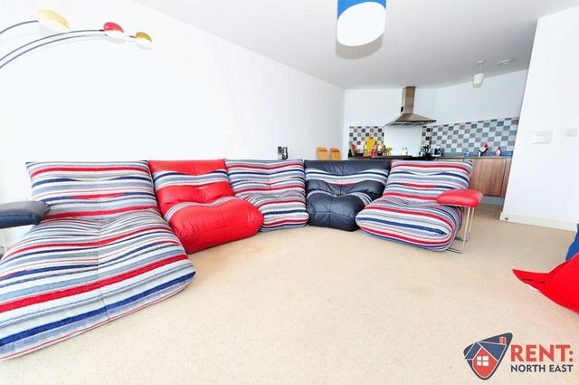  Image of 2 bedroom Flat to rent in Worsdell Drive Gateshead NE8 at Worsdell Drive Quayside Gateshead, NE8 2DB