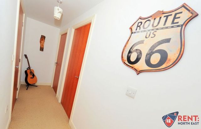  Image of 2 bedroom Flat to rent in Worsdell Drive Gateshead NE8 at Worsdell Drive Quayside Gateshead, NE8 2DB