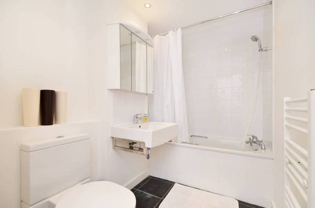  Image of 2 bedroom Flat for sale in Yeoman Street London SE8 at Yeoman Street  Deptford, SE8 5DP