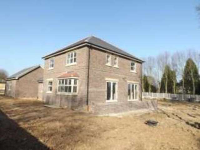  Image of 4 bedroom Detached house for sale in York Road Scawthorpe Doncaster DN5 at Scawthorpe Doncaster Bentley, DN5 7UN