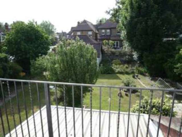  Image of 7 bedroom House Share to rent in Canewdon Road Westcliff-on-Sea SS0 at Canewdon Road  Westcliff On Sea, SS0 7NE