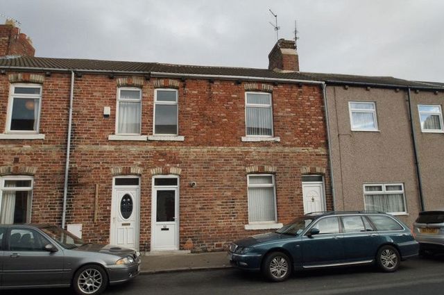  Image of 2 bedroom Flat for sale in Young Street Gilesgate Durham DH1 at Young Street  Gilesgate, DH1 2JU
