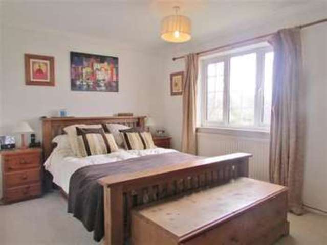  Image of 4 bedroom Detached house to rent in Donnington Place Wantage OX12 at Wantage, OX12 9YE