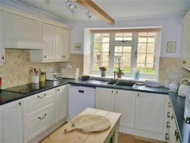  Image of 3 bedroom Cottage for sale in High Street Ropsley Grantham NG33 at Ropsley, NG33 4BG