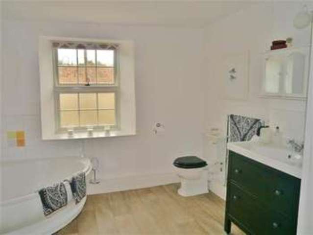  Image of 3 bedroom Cottage for sale in High Street Ropsley Grantham NG33 at Ropsley, NG33 4BG